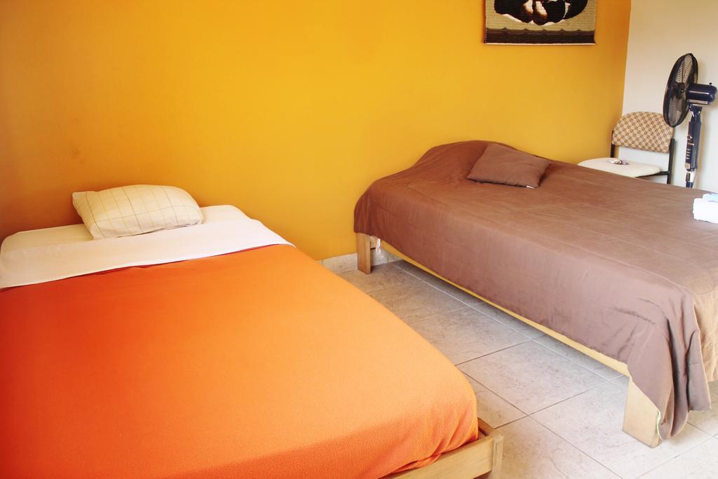 Casa Hualpa Hostel Distretto di Distretto di Lima Esterno foto
