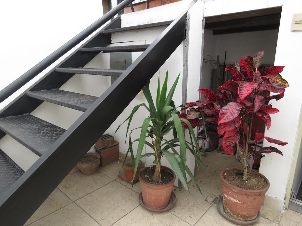 Casa Hualpa Hostel Distretto di Distretto di Lima Esterno foto