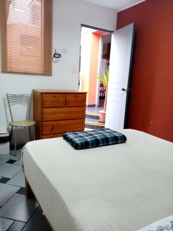 Casa Hualpa Hostel Distretto di Distretto di Lima Esterno foto